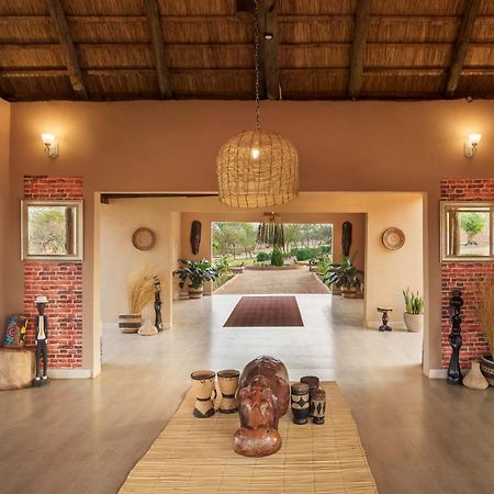 The Nkhosi Livingstone Lodge And Spa 外观 照片